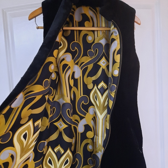 J.McLaughin faux fur vest - Picture 5 of 7